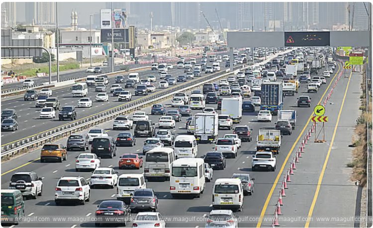 దుబాయ్ లో ట్రాఫిక్ జామ్స్.. 2025లో 45 అవర్స్ లాస్..!!